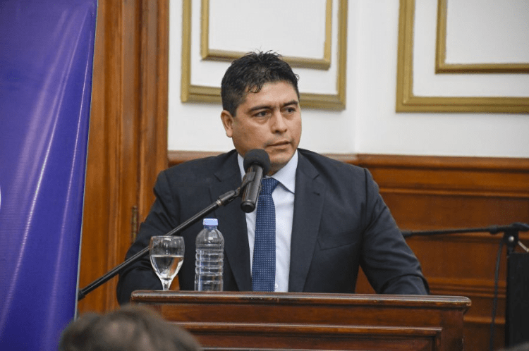 Tensión en Santa Cruz: Claudio Vidal fue insultado en su visita a la ex planta&nbsp;Barillari