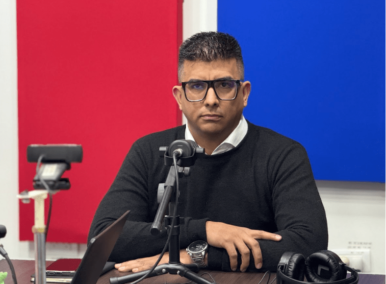 Para Jairo Guzmán, el elegido de Milei en Santa Cruz, la elección de Buenos Aires dejó claro que votar a La Libertad Avanza es clave contra el&nbsp;kirchnerismo