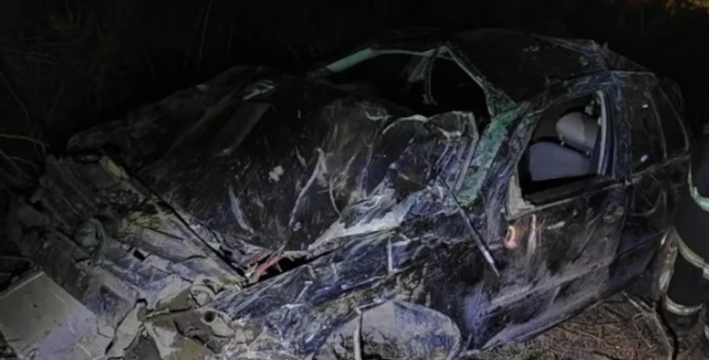 Milagro en Neuquén: hombre sobrevive a una caída de 100 metros con su auto por un&nbsp;barranco