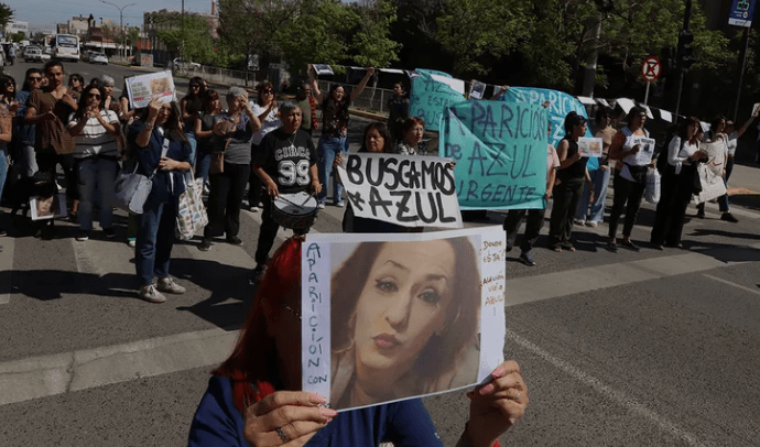 Familiares de Azul, desaparecida en Neuquén, realizan panfleteada para pedir su&nbsp;aparición