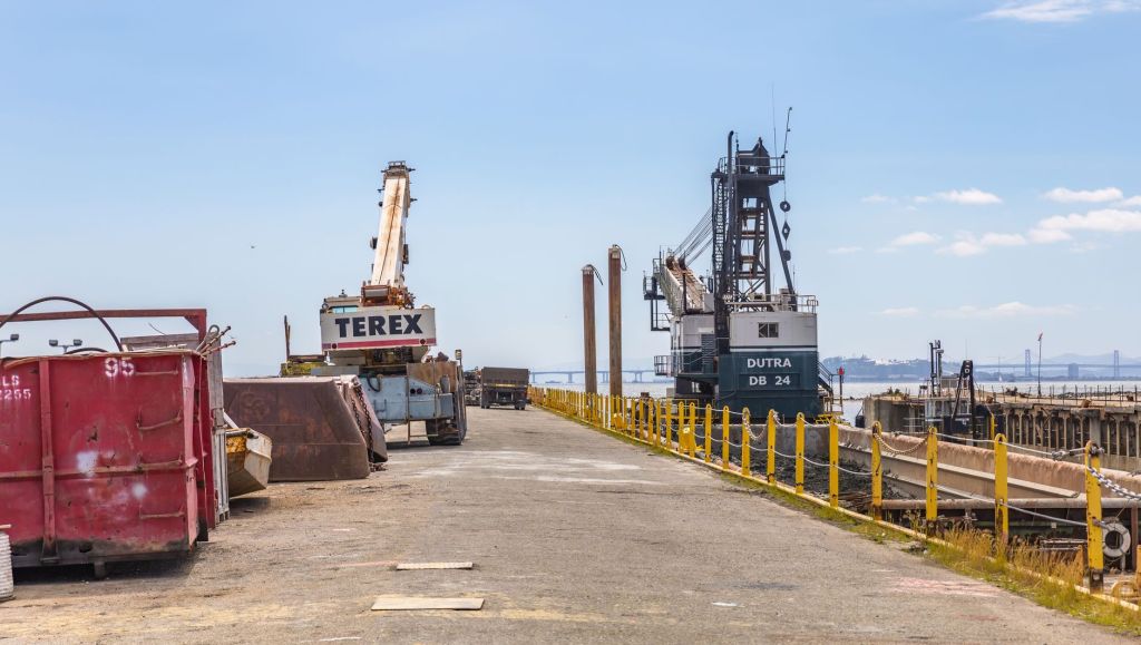 Paralizados 400 camiones por incumplimiento en terminales de Bahía Blanca